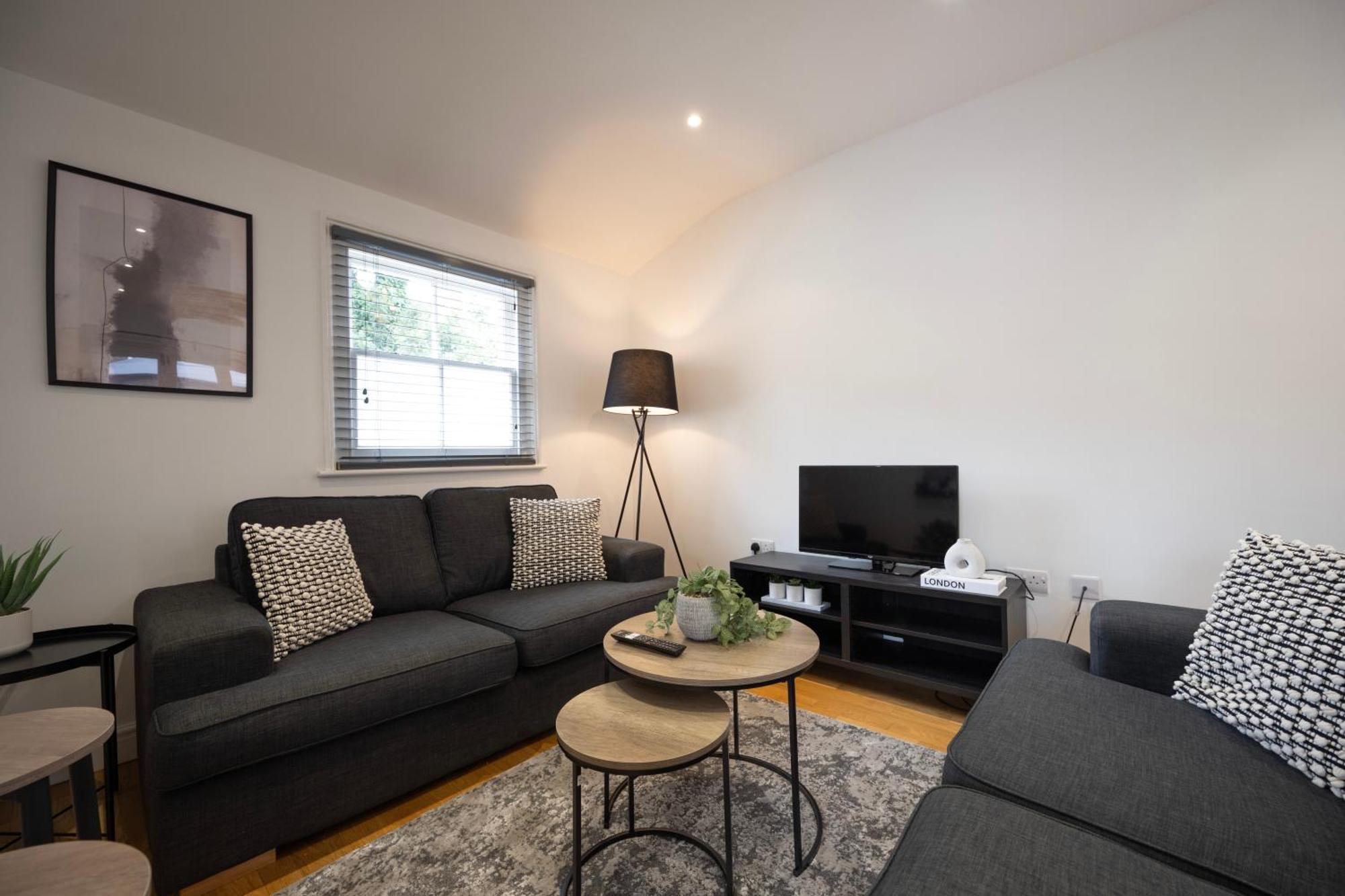 3-Bedroom Charming Central House Canterbury Exterior photo