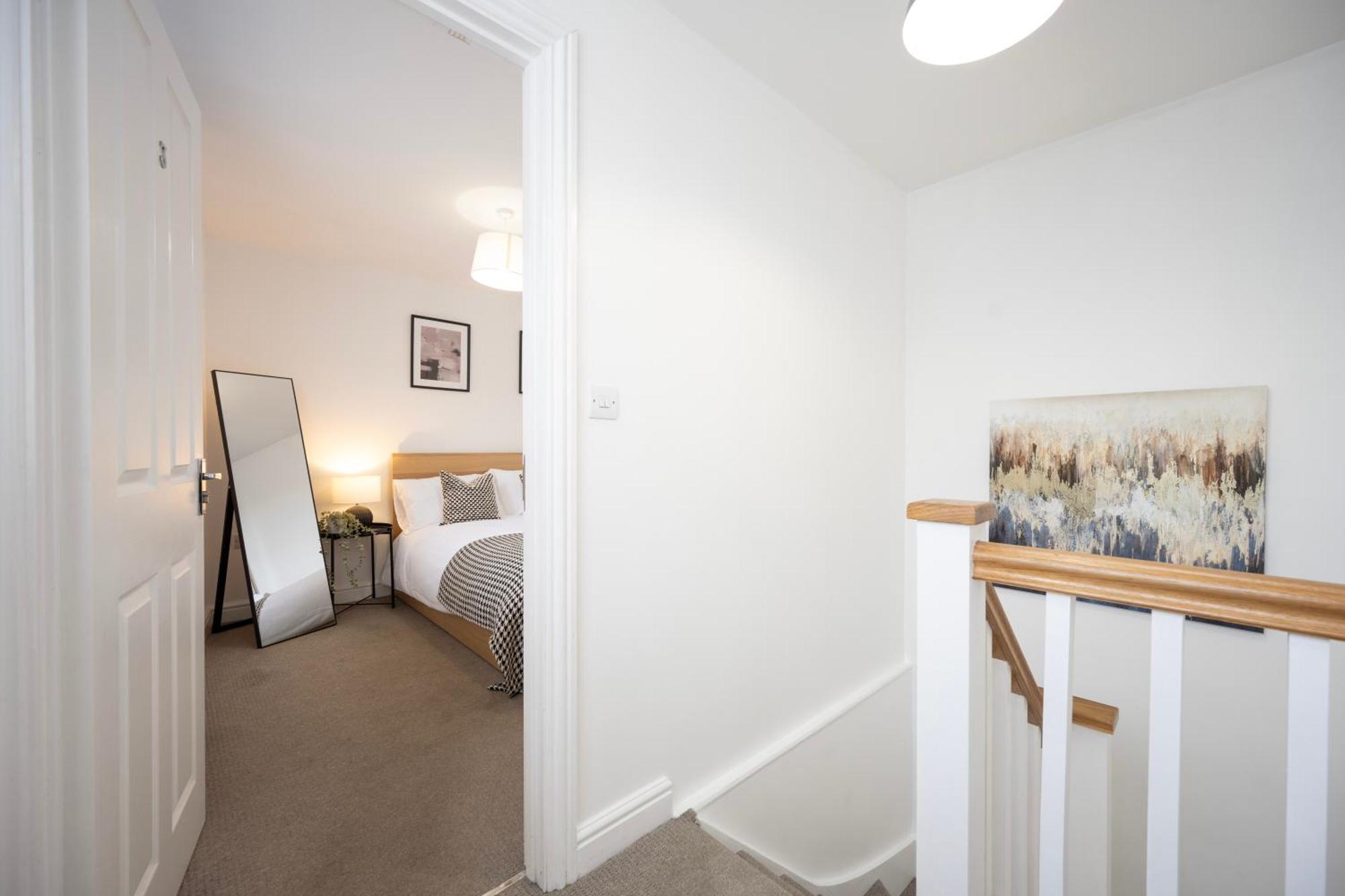3-Bedroom Charming Central House Canterbury Exterior photo